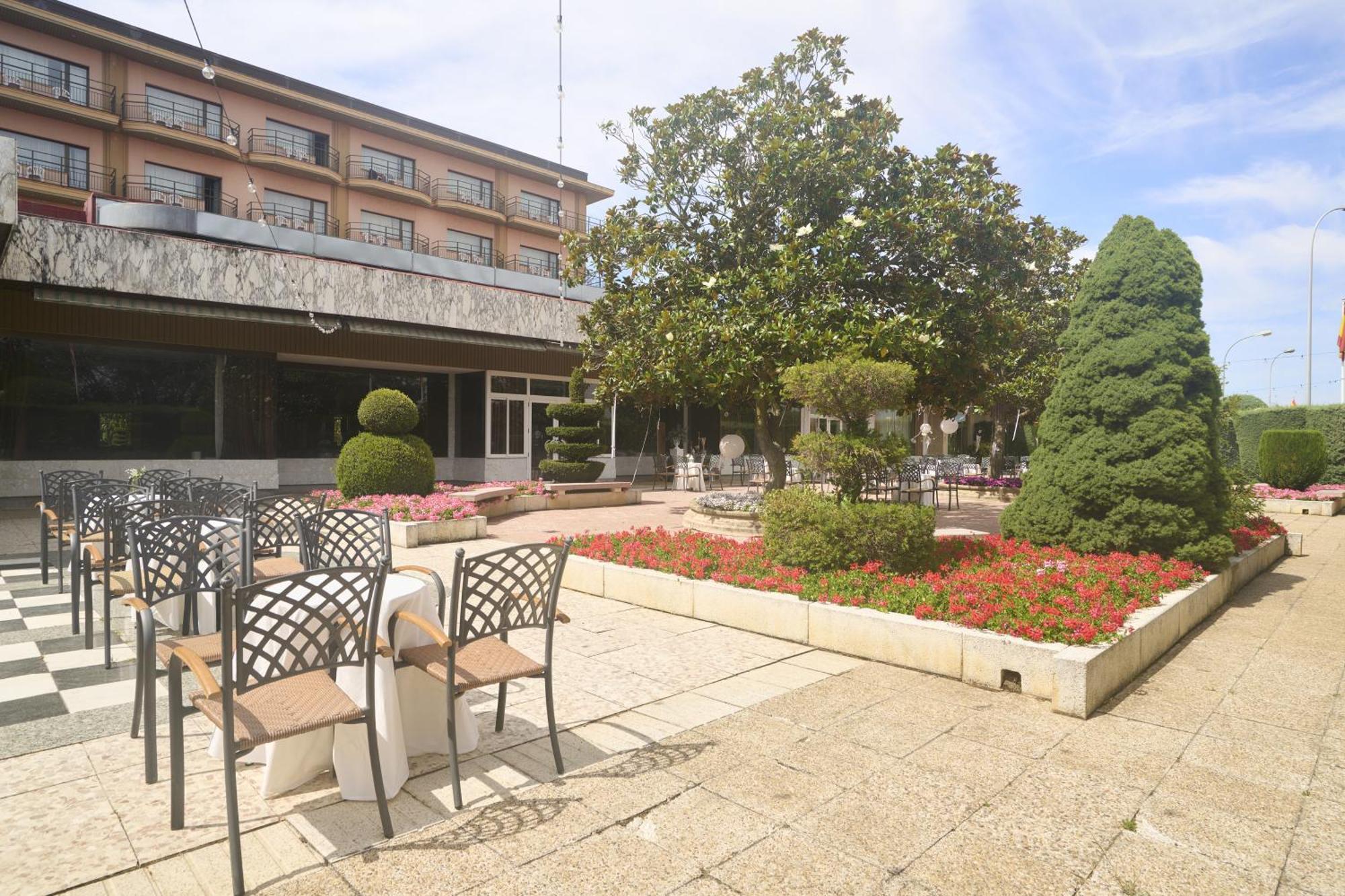 Crisol Regio Hotel Santa Marta de Tormes Exterior photo